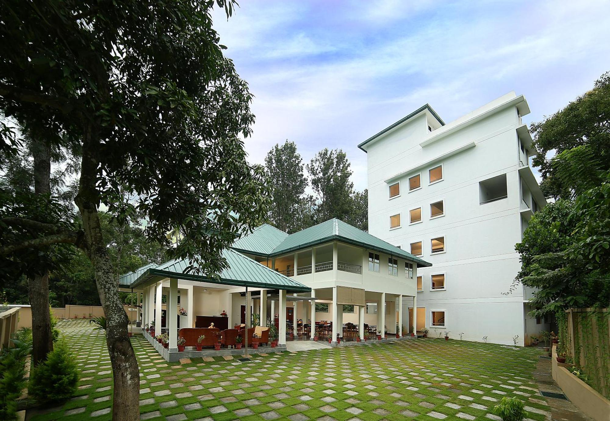 Peppervine Hotel Теккади Экстерьер фото