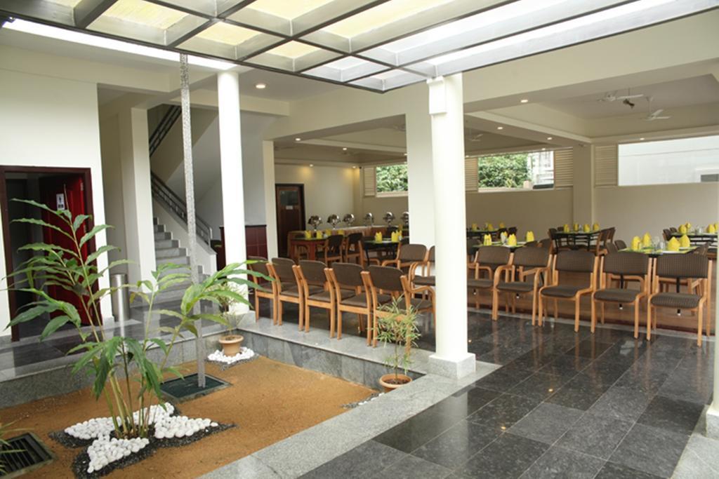 Peppervine Hotel Теккади Экстерьер фото